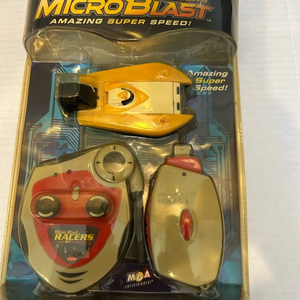 Vintage MBR MicroBlast R/C Racers Speed Boat Toy - Picture 3 of 3
